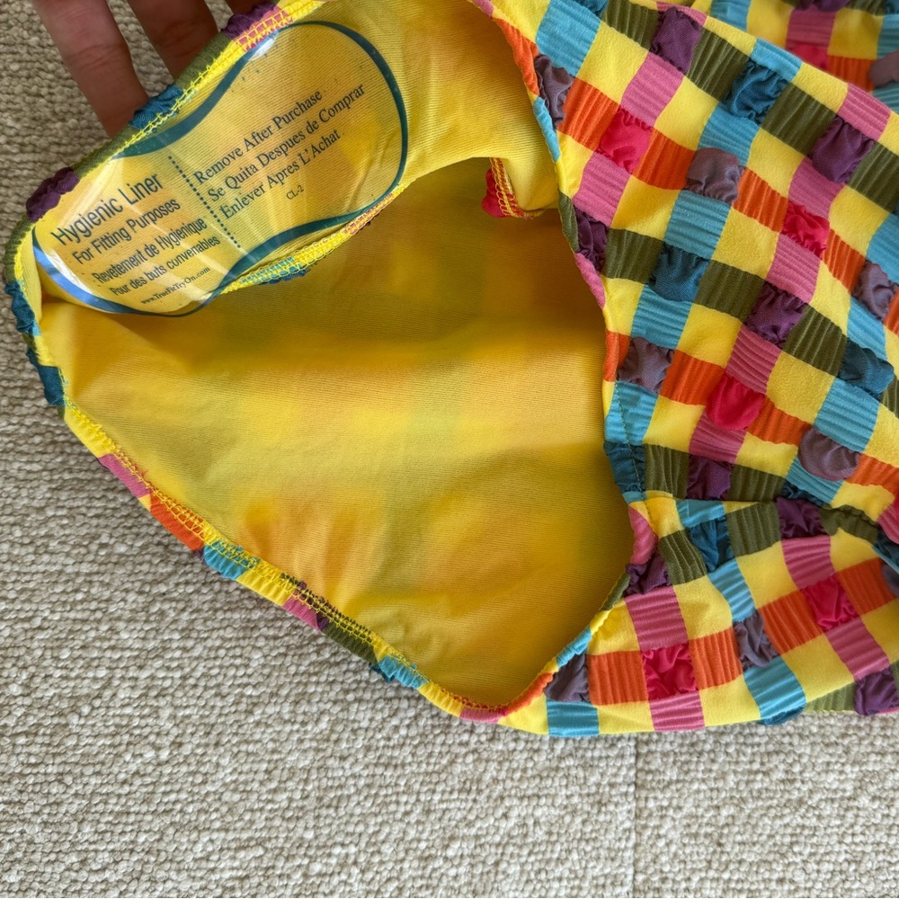 NWT CARO LUNA ESTELA SEER SUCKER SWIMSUIT-SIZE SMALL - Picture 5 of 7